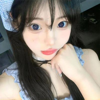 坐在门口的幽灵